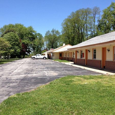Sentinel Motel West Chester Exterior photo