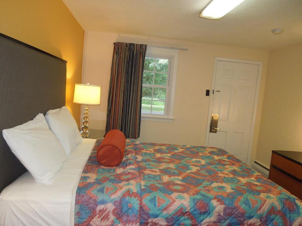Sentinel Motel West Chester Room photo